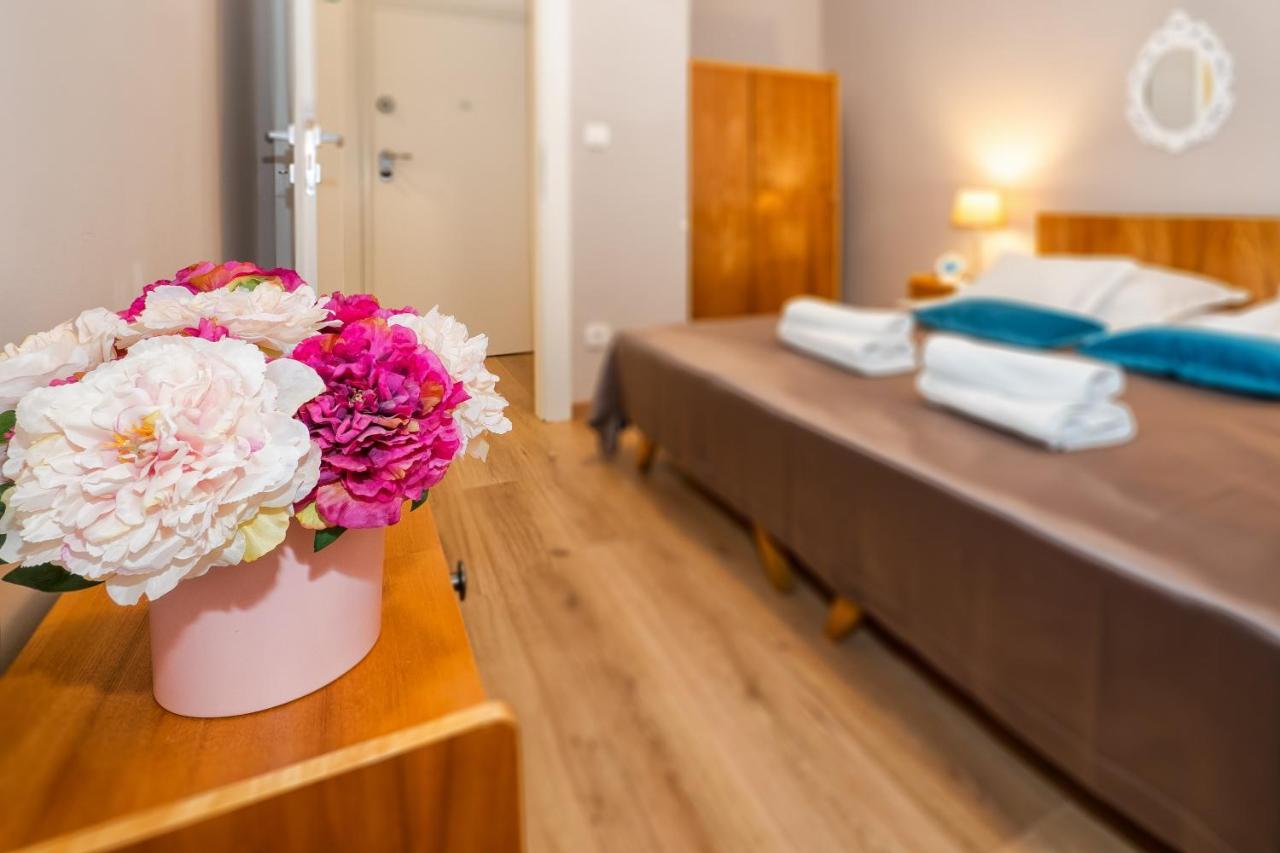 Apartment Queen Teuta In The Heart Of Split Historical Heritage Exteriör bild