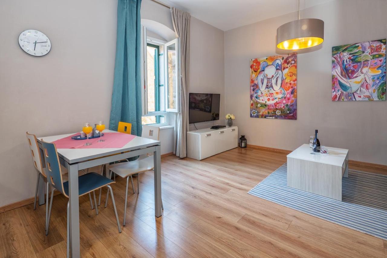 Apartment Queen Teuta In The Heart Of Split Historical Heritage Exteriör bild